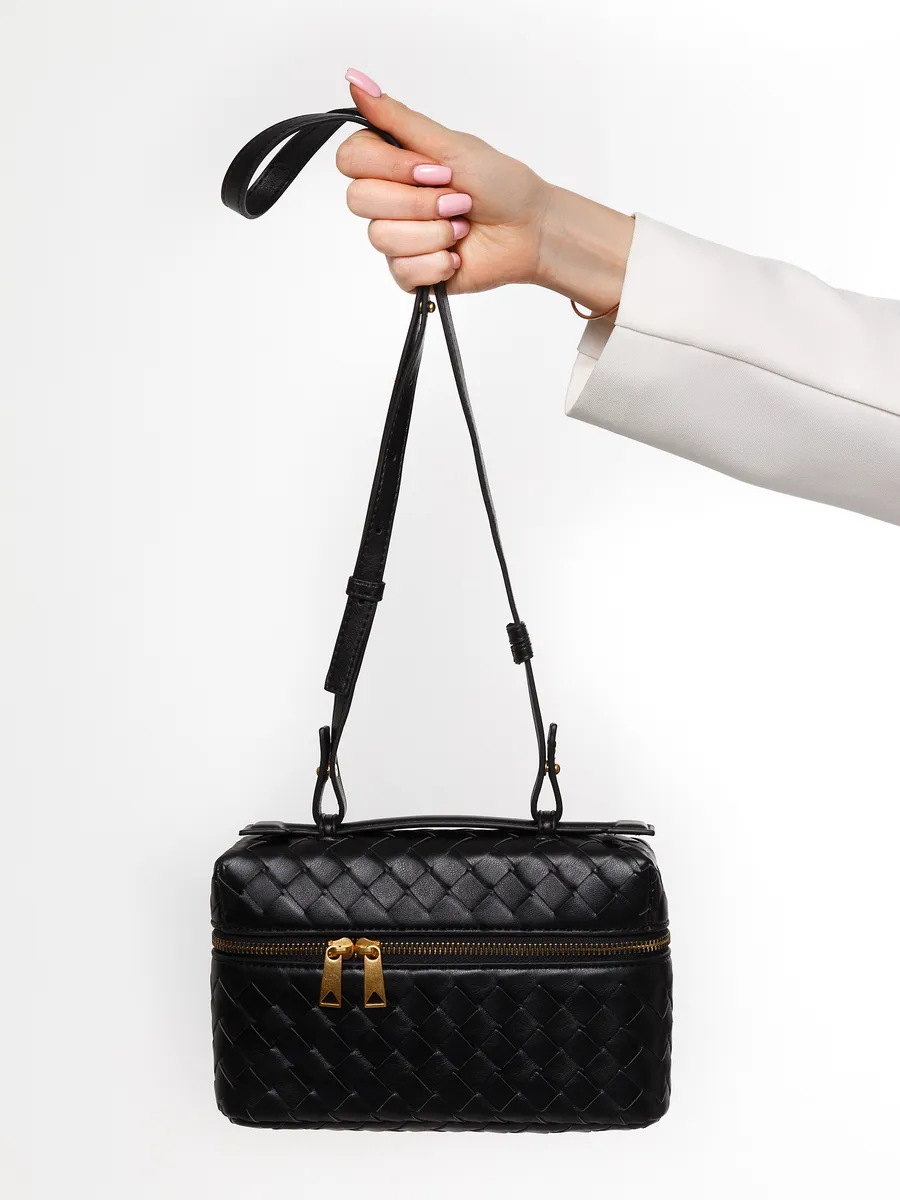 Small Woven Manila Bag