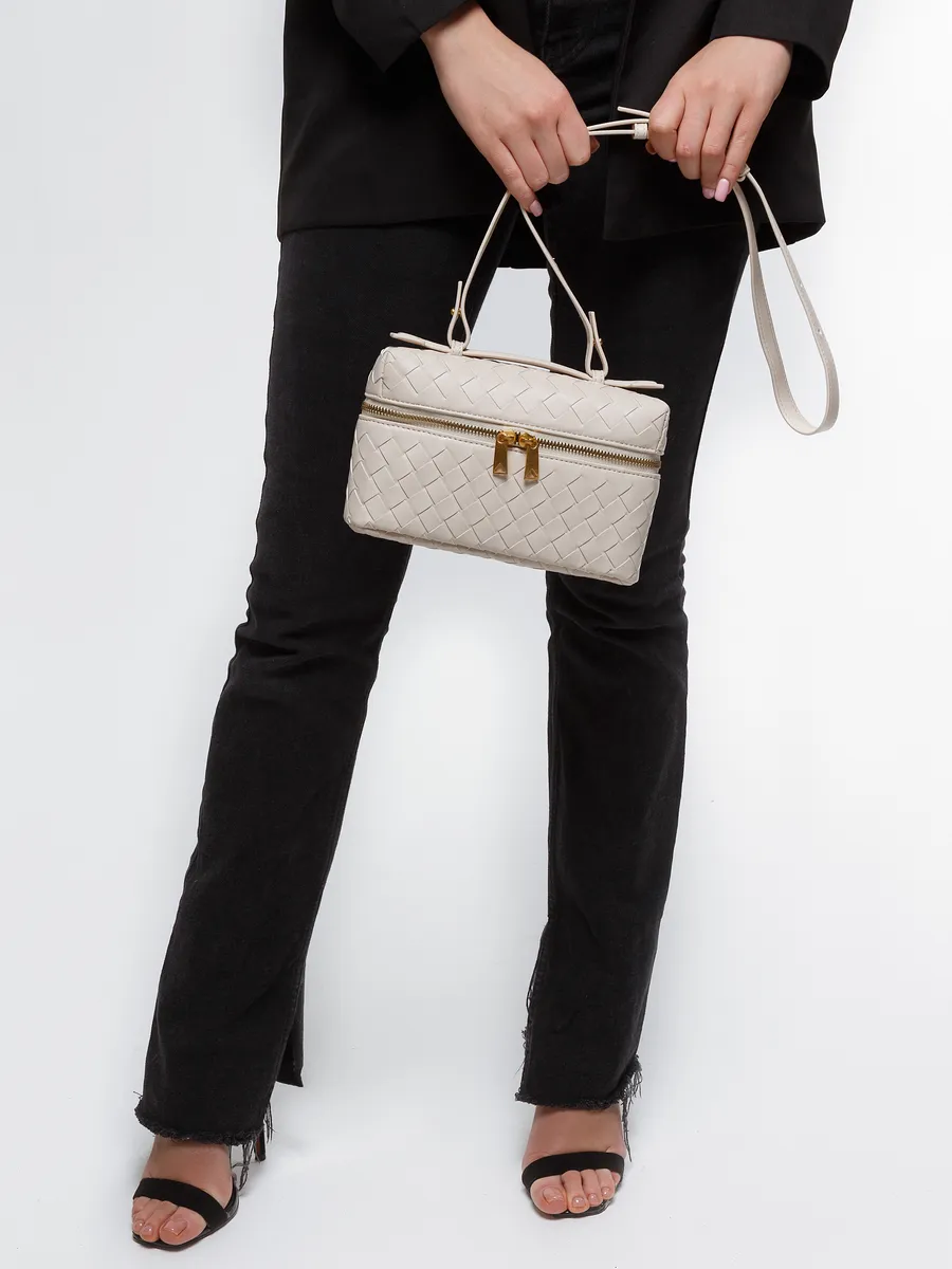 Small Woven Manila Bag